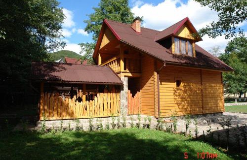 Lisarnya Resort | Bilochka: Guest Rated 9/10 with Pool and Pet-Friendly Amenities
