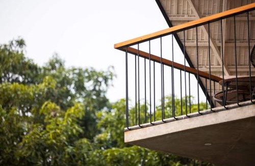 Chittilapilly House | Relax at Bimal's Casa de Papel - Beachfront Paradise Awaits