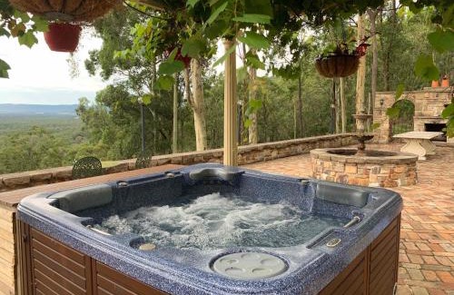 Mount View House | Escape to Bimbadeen Mountain Retreat: Family-Friendly Getaway
