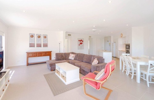 Yamba Apartment | Oceanfront Bimbadeen Unit 3: Rated 9.6 with Pool Access