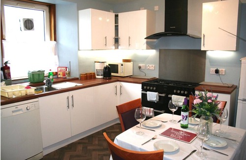 Central Aberdeen House | Ideal Getaway in Bimini for Families and Friends