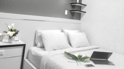 Meulaboh Hotel | Cozy BIN DAOD Hotel: Family-Friendly with Breakfast Included