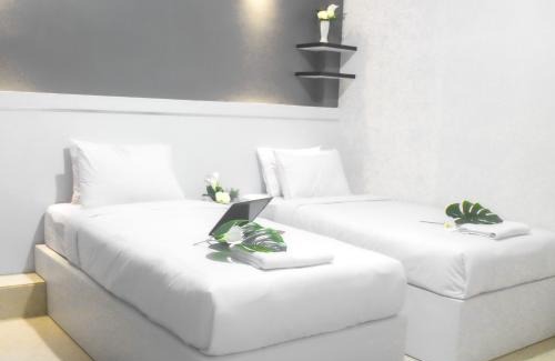 Meulaboh Hotel | Cozy BIN DAOD Hotel: Family-Friendly with Breakfast Included