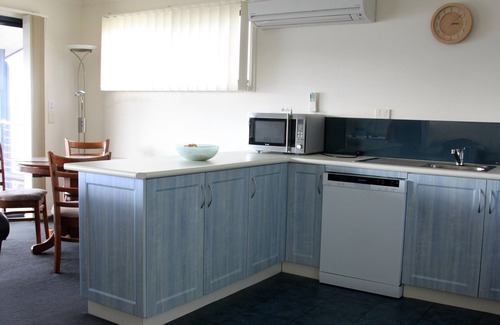 Binalong Bay House | Beautiful Binalong Bay Cottage with Ocean Views and Pool