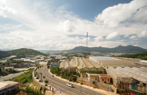 Da Lat Hotel | Eco-Friendly Getaway at BinBin Phúc Dalat Hotel - Rated 9/10