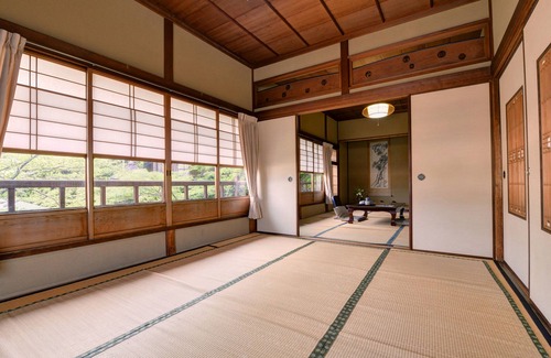 Kurashiki House | Eco-Friendly Bingoya: Relaxing Spa and Family Amenities