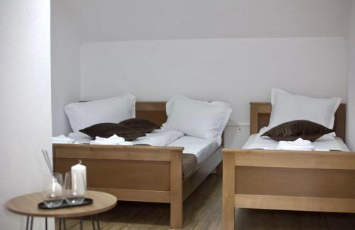 Lupeni House | Guest Rated 9/10: Bingyó Vendégház with Hot Tub & Breakfast