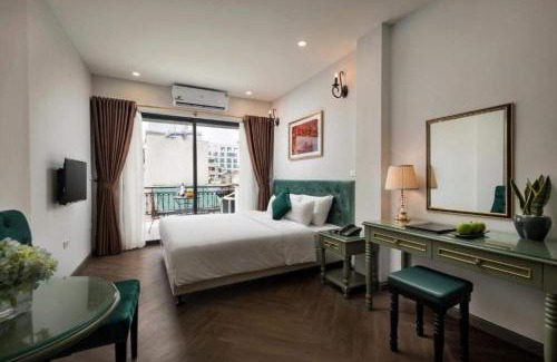 Tu Liem Hotel | Family-Friendly Binh Nguyen Hotel in Me Tri Awaits You