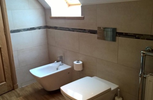 Dalcherichart Bed & Breakfast | Exceptional Binnilidh Mhor B&B with Breakfast & 10/10 Rating