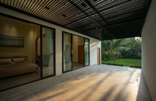 Da Nang Villa | Explore Binsy Casa: Pet-Friendly Stay with Breakfast