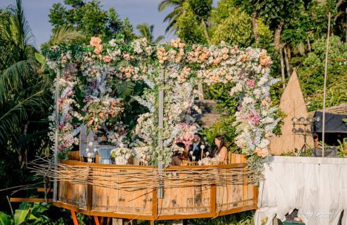 Mambajao Resort | Cozy Bintana sa Paraiso: Oceanfront Retreat with Spa