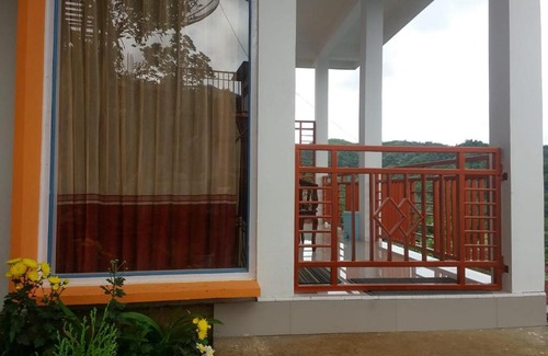 Moni House | Discover Bintang Bungalow: Oceanfront with Pool & Breakfast