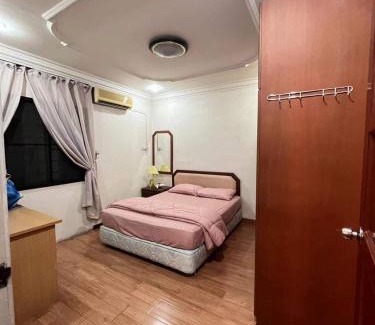 Bintulu House | Convenient Bintulu AirBnB Homestay for Family Getaways