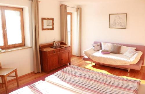 Seekirchen am Wallersee House | Relax at Bio Archehof Zachhiesen with Oceanfront Views