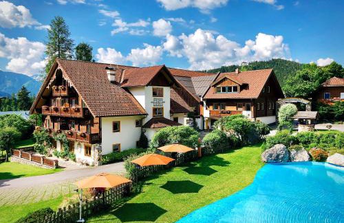 Ramsau am Dachstein House | Experience Bio-Bauernhof Simonbauer: Pet-Friendly Retreat