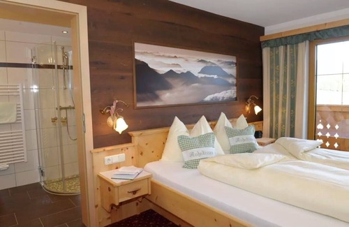 Mariapfarr House | Discover Bio-Bauernhof Samerhof: Family-Friendly Retreat