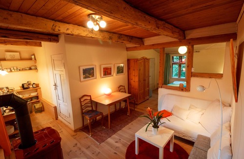 Bleckede Apartment | Relaxing Retreat at Bio-FeWo "Buche" with Spa & Garden