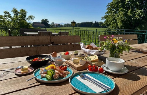 Seeham House | Eco-Friendly Retreat at Bio-Hotel Schiessentobel