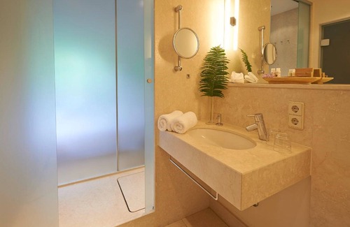 Bad Fuessing Hotel | Relax at Bio Thermalhotel Falkenhof: Spa & Family-Friendly