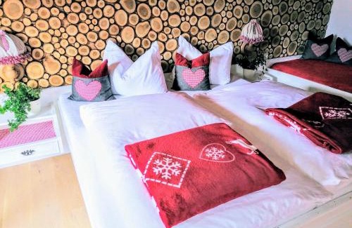 Soell Apartment | Family-Friendly Retreat at Biobauernhof Enting Söll