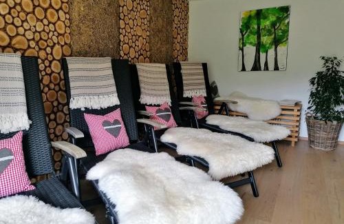 Soell Apartment | Family-Friendly Retreat at Biobauernhof Enting Söll