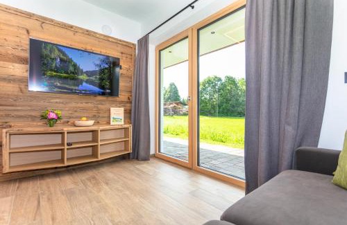 Fieberbrunn Apartment | Pet-Friendly Biobauernhof Mittermoos with Ocean Views