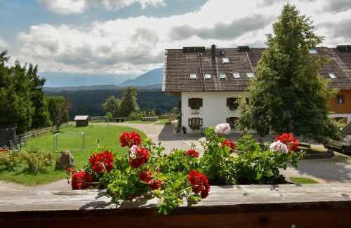 Uffing am Steffelsee Apartment | Experience Biohof-Rechenmacher: 4-Star Oceanfront Retreat