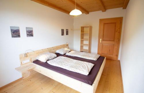 Ultimo Apartment | Top-Rated Biohof Unterstein with Oceanfront Views