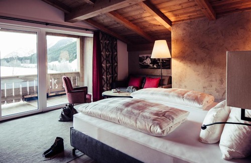 Zoeblen Hotel | Eco-Friendly Biohotel Bergzeit with Ocean Views & Spa