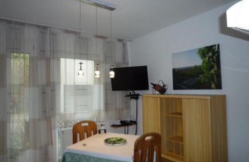 Hopfigheim Hotel | Discover Höpfigheimer Hof: Eco-Friendly Retreat with Wine Shop