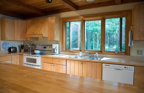 Boulder Junction House | Birch Brae: Incredible House with Lake Views & Pet-Friendly Stay