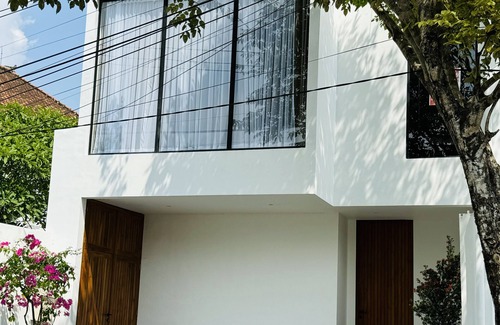 Mengwi House | Modern Birch House with Private Pool & Rice Field Views