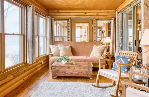Elk River Cabin | Birch Lake Private Retreat: Pet-Friendly Getaway with Spa