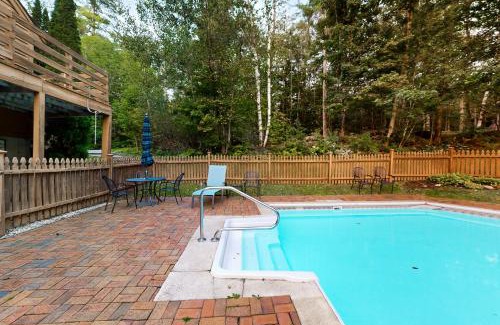 Ludlow Apartment | Family-Friendly Birch Landing with Pool Access and Comfort