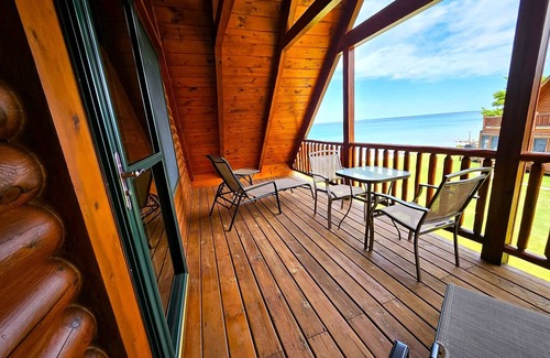 Cheboygan Cabin | Idyllic Log Cabin on Lake Huron - Guest Rated 9.8/10