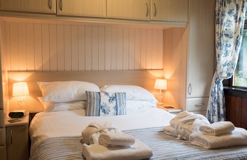 Newton Stewart House | Birch Lodge 23 with Hot Tub, Newton Stewart