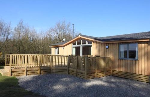 Perth House | Birch Lodge, Pitlandie - 4-Star Lodge with Sauna & Hot Tub