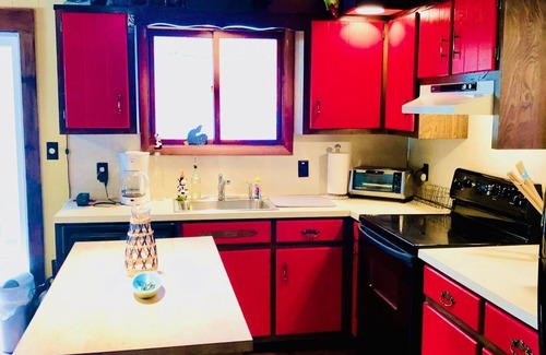 Fleischmanns House | Birch Tree Lodge - Inviting Cabin Retreat with Spa & Hot Tub
