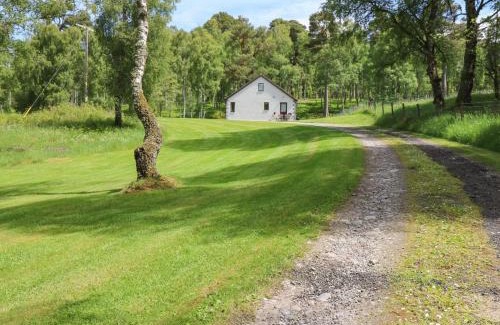 Grantown-on-Spey House | Experience Birchbank: A Unique Stay Awaits You