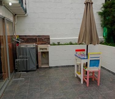 Jardin Apartment | Cozy Bird House Apartment - Pet & Child Friendly Retreat