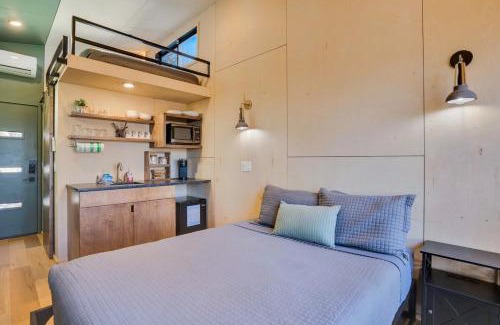 Wildwood House | Bird's Nest Spruce at Treetop Escapes