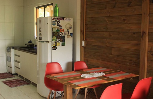 Paulo Lopes House | Bird's Rest: Cozy Retreat with Lake View & Spacious Suites