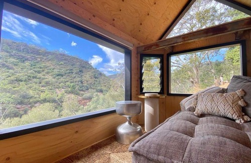 Horsnell Gully House | Experience Bird - the Enchanting Tiny House in the Trees