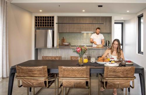 Witchcliffe House | Discover the Birdnest Kookaburra: Child-Friendly Retreat