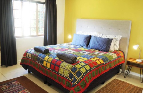 Barrydale Apartment | Discover Birdsong Barrydale: 4-Star Retreat with Pool