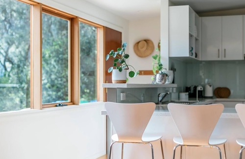 St. Andrews Beach House | Indulge at Birdsong Hideaway - St Andrews Beach Retreat