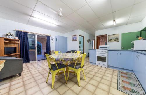 Dingo Beach House | Discover Birdsong House at Dingo Beach - Family & Pet Friendly