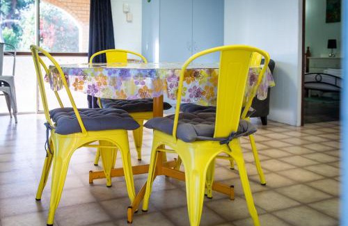 Dingo Beach House | Discover Birdsong House at Dingo Beach - Family & Pet Friendly