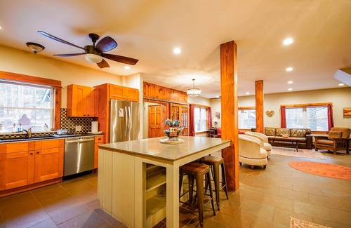 Keene House | Birdsong: Your Ideal High Peaks Getaway Awaits