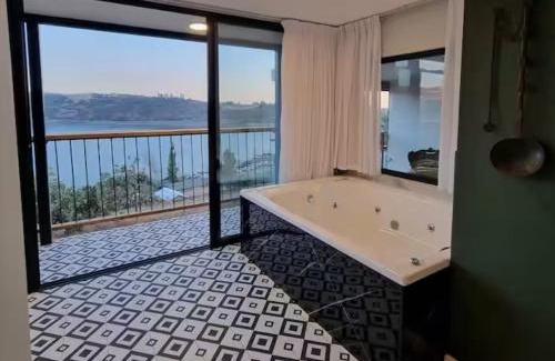 Masade Apartment | BiRKA Suites: Family-Friendly Getaway by Ram Pool
